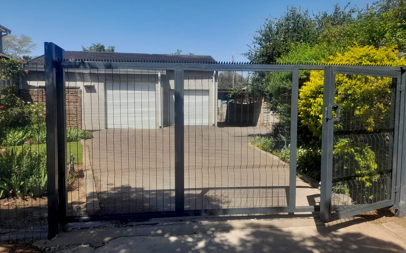Clear View System Swing Gates - Gates